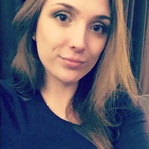 Meet your Posher, Cassie